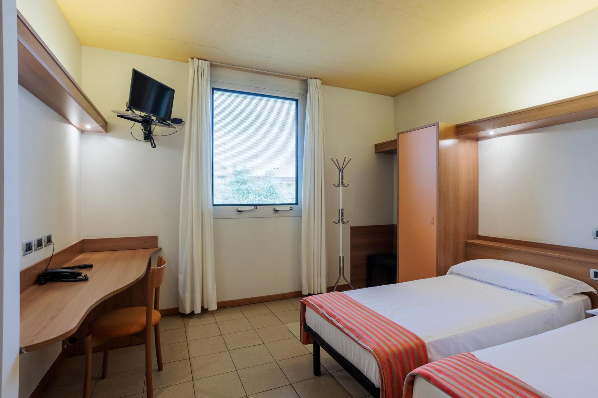 Eurhotel Fontevivo Ngoại thất bức ảnh